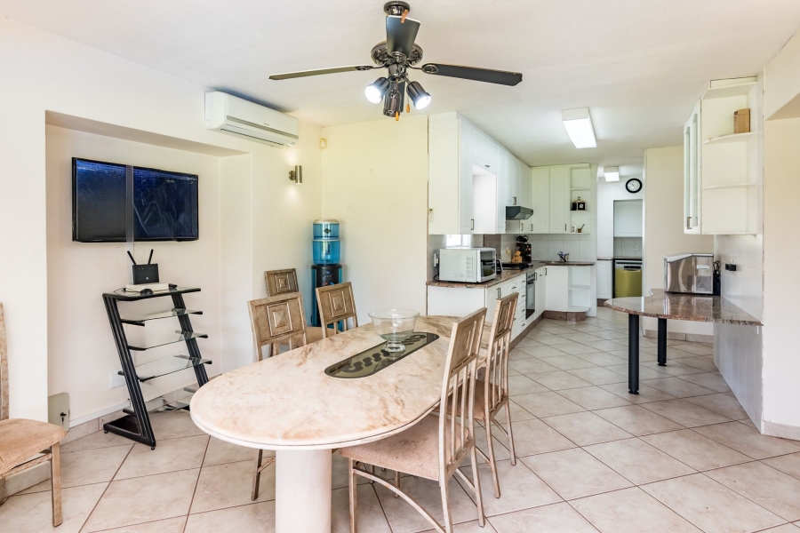 5 Bedroom Property for Sale in Club Milos Estate Free State